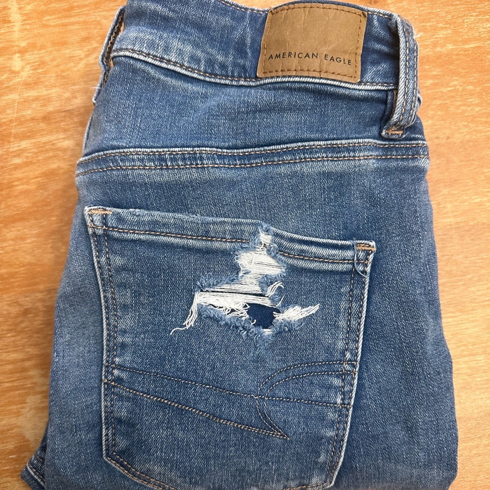 American Eagle Outfitters Women’s Distressed Blue Slim Jeans